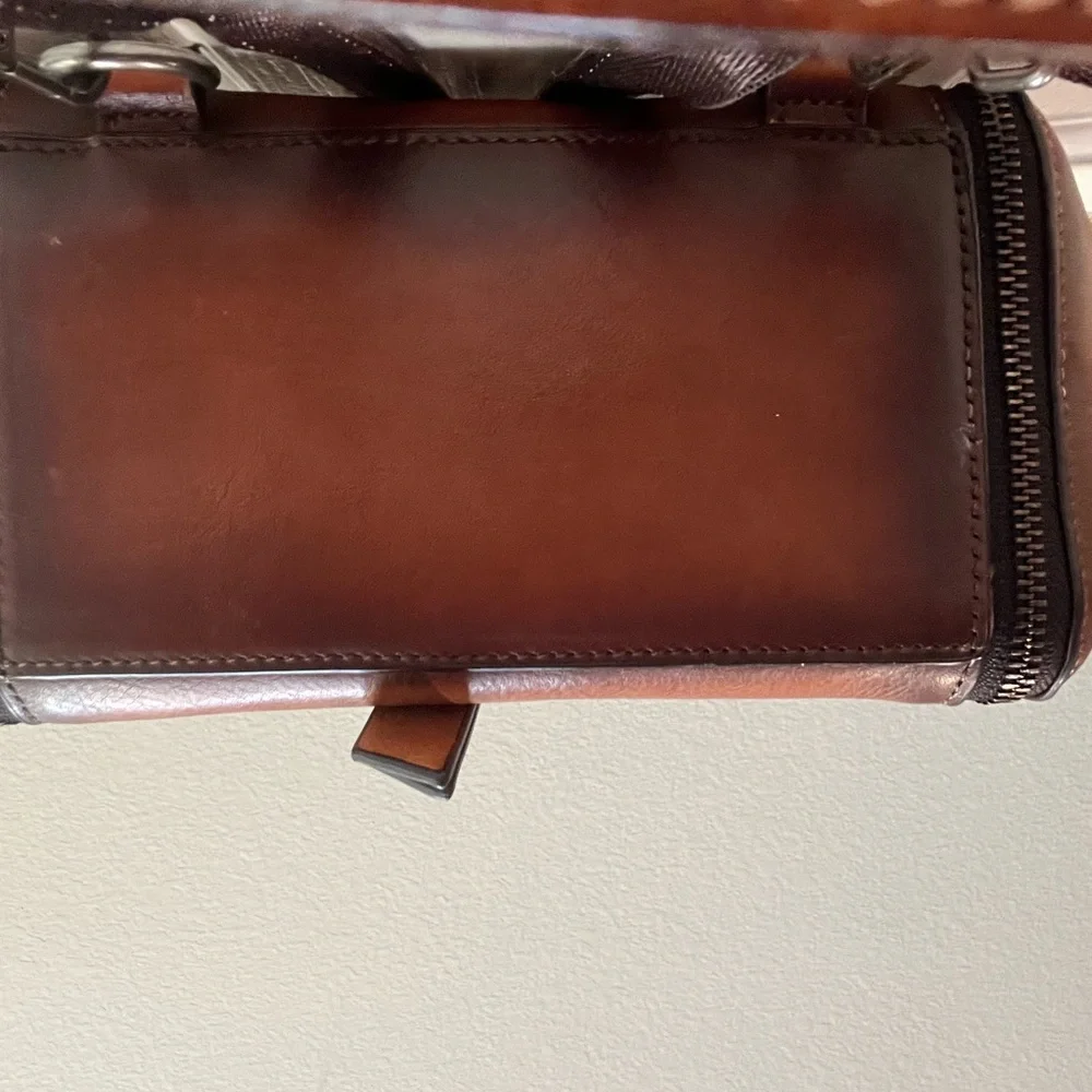 Women's Vintage Leather Backpack, New Buckle School Bag. - Picture 4 of 13